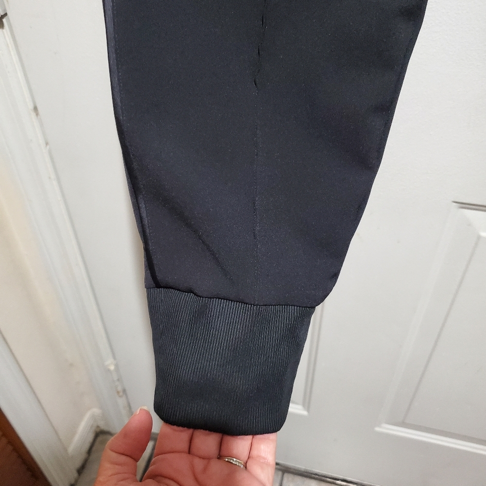 Athleta Endeavor Black Jogger Pants size 10 - Picture 6 of 12